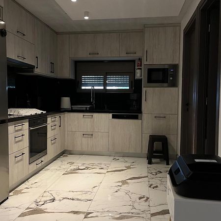 Sea View Apartment Патра Екстериор снимка
