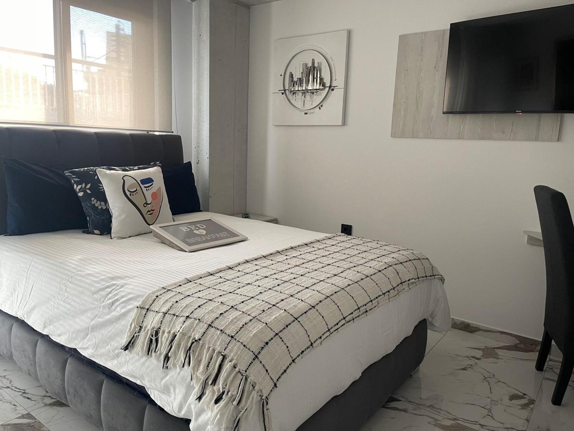 Sea View Apartment Патра Екстериор снимка