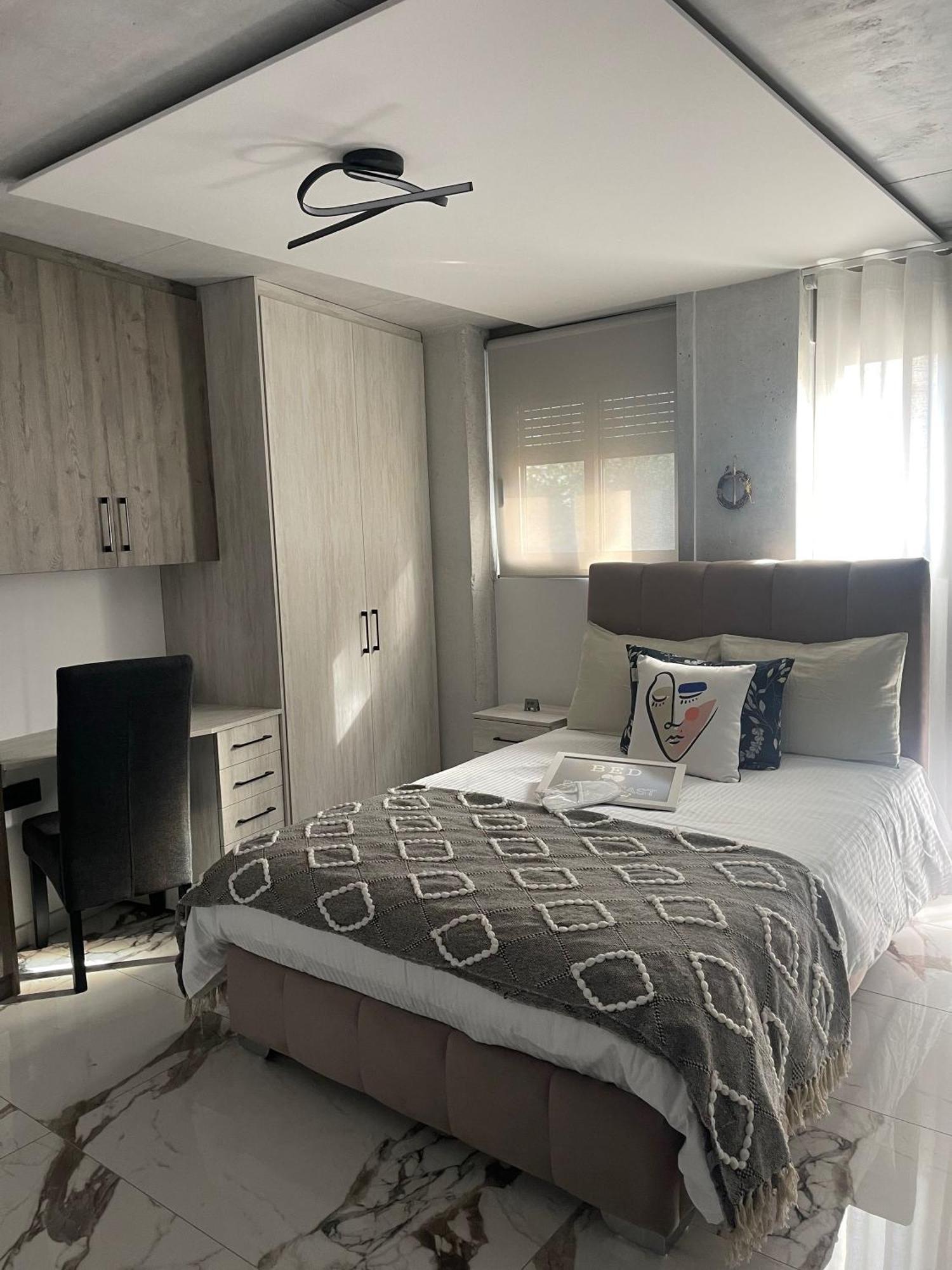 Sea View Apartment Патра Екстериор снимка