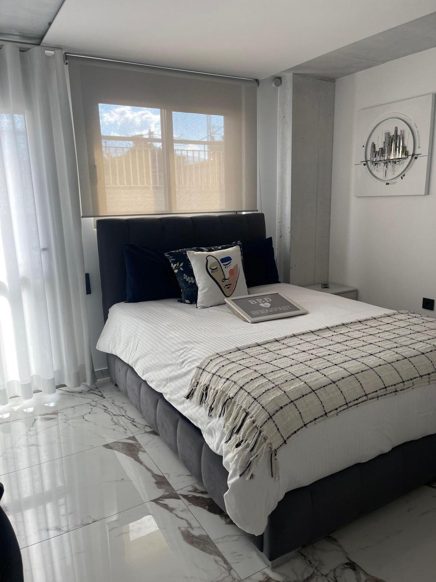 Sea View Apartment Патра Екстериор снимка
