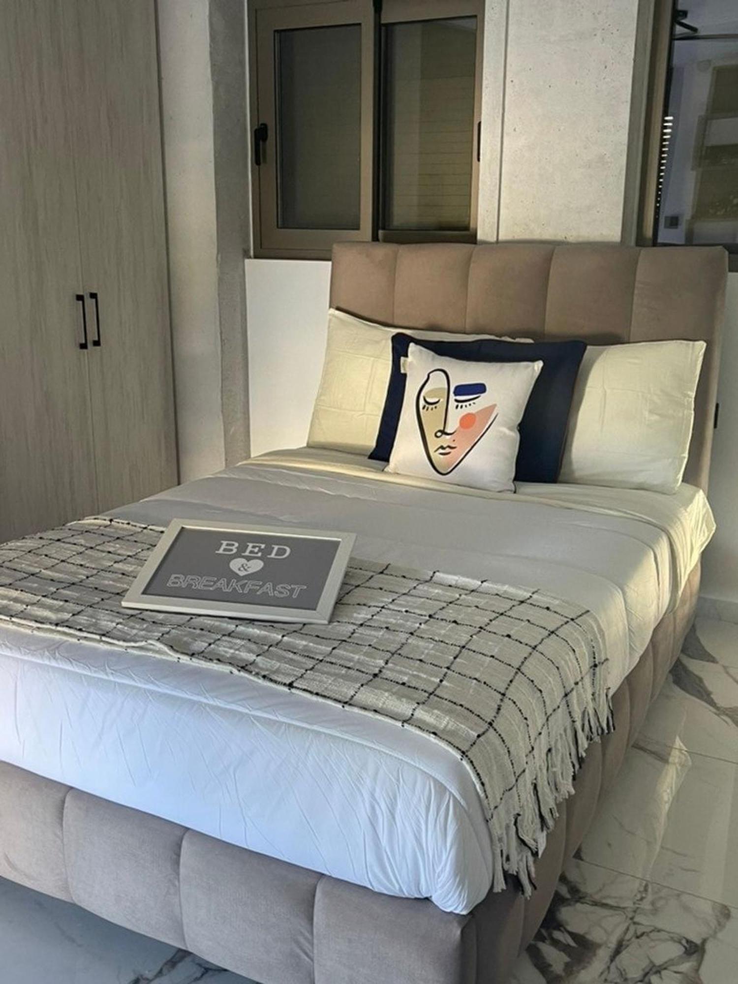 Sea View Apartment Патра Екстериор снимка